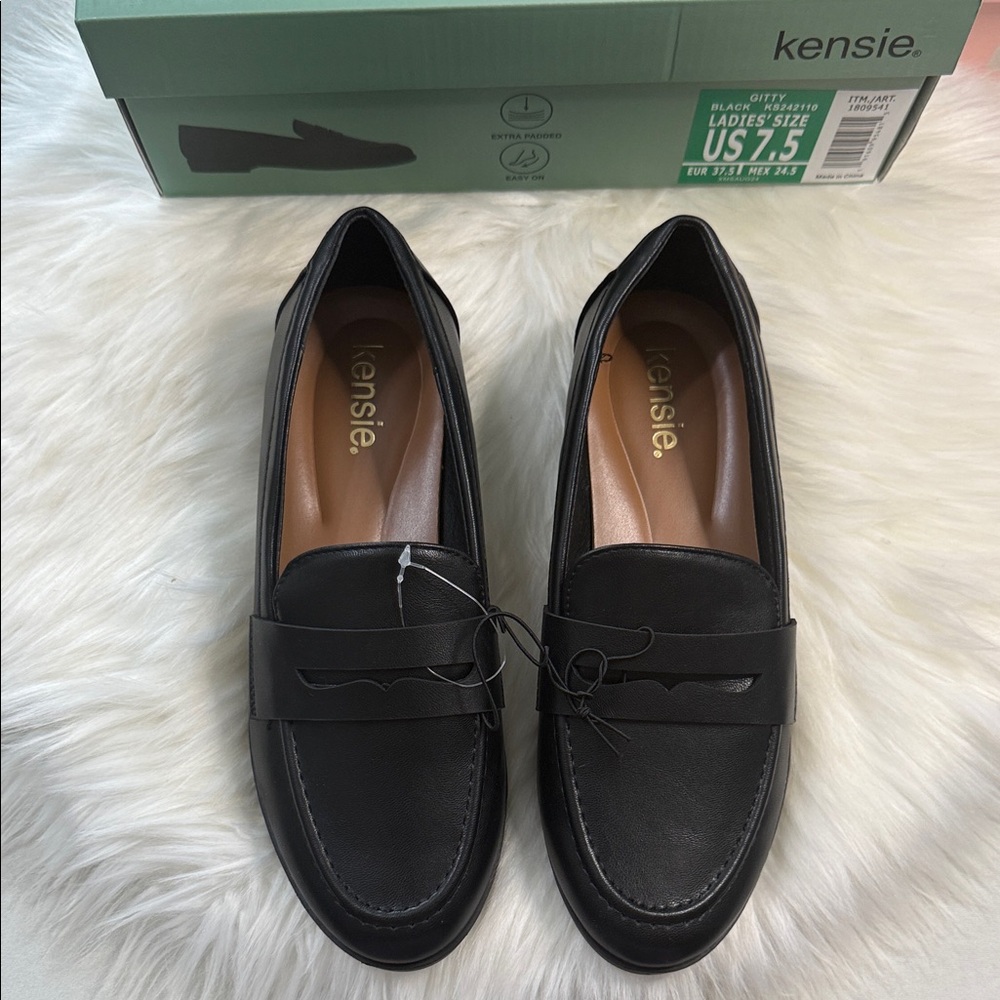 Kensie Ladies' Size 7.5 Penny Loafers Shoe, Black